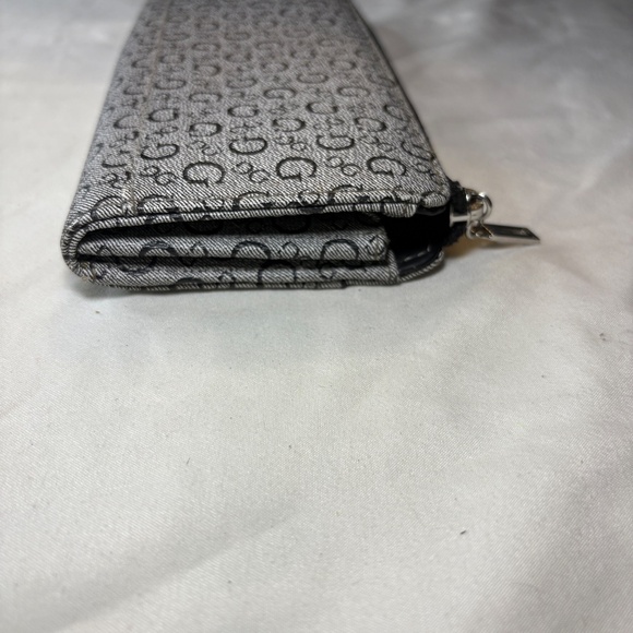 GUESS Logo Zip Around & Snap Front Wallet Clutch Bag Logo Black - Picture 13 of 13